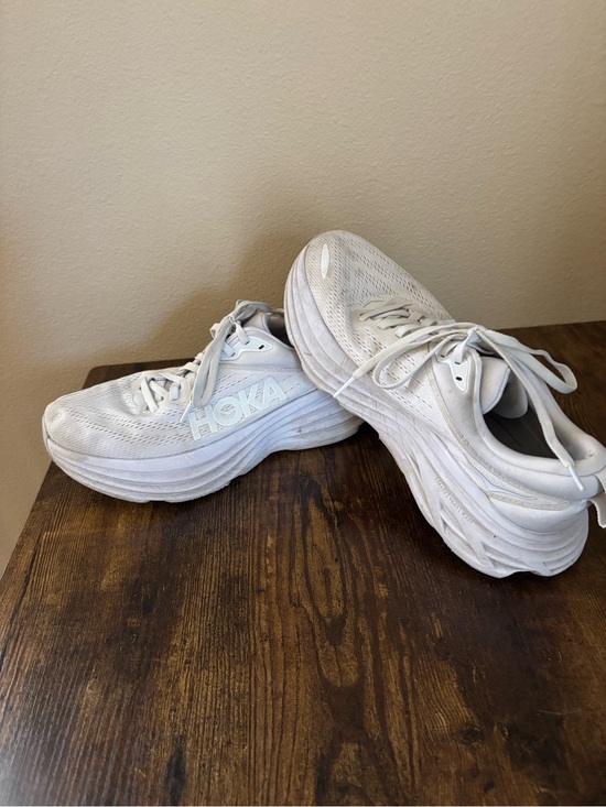 Hoka Shoes - Hoka White Bondi 8 Shoes